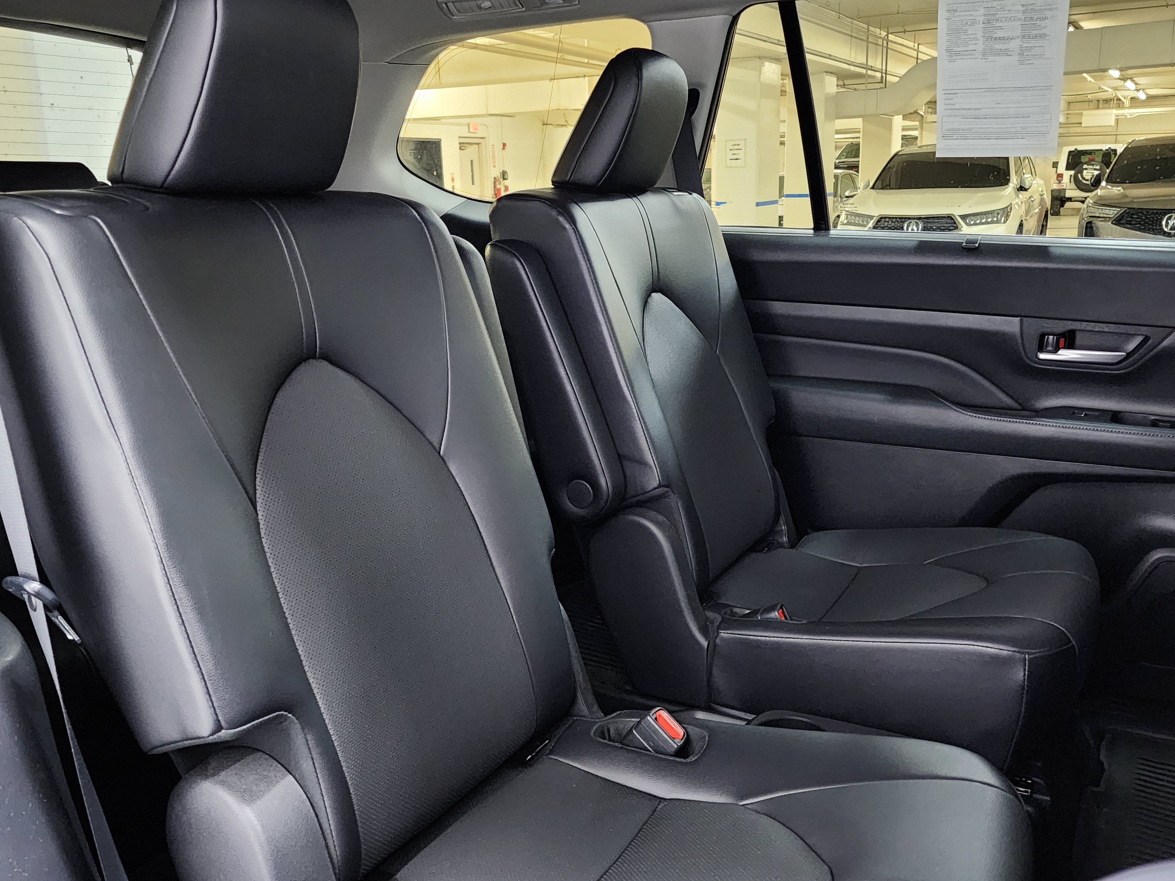 Used 2024 Toyota Grand Highlander AWD image 23
