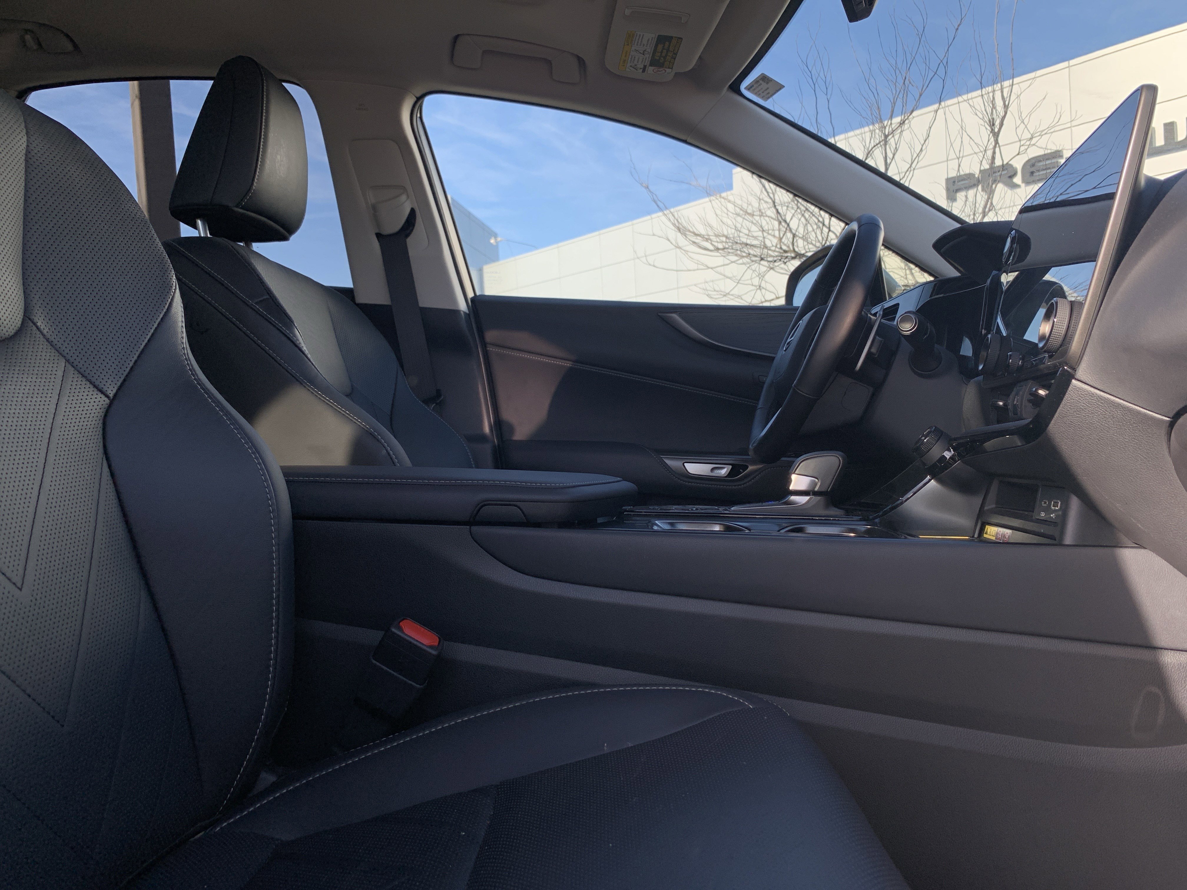 Certified 2025 Lexus NX 450h+ AWD w/ Accessory Package (2T) image 34