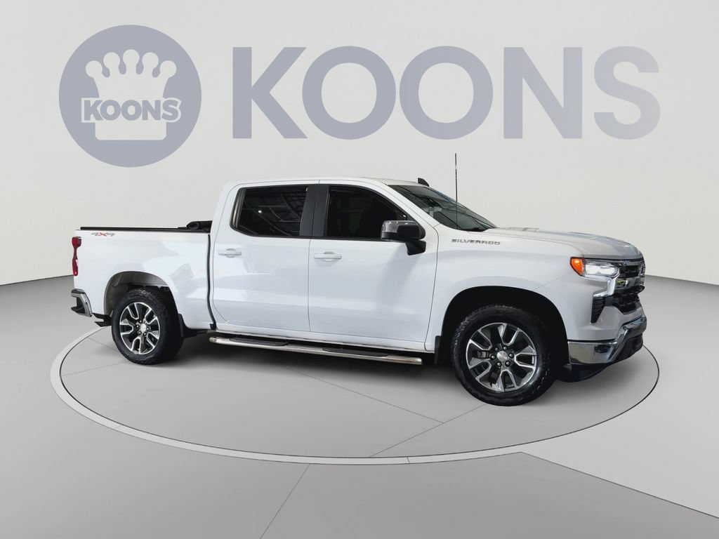 Used 2023 Chevrolet Silverado 1500 LT AWD/4WD image 2