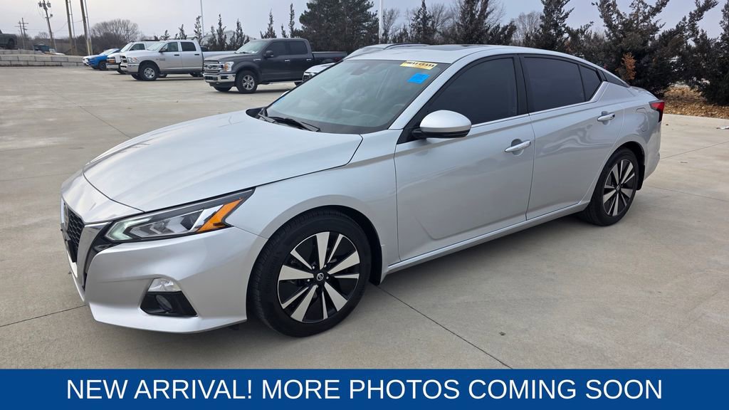 Used 2021 Nissan Altima 2.5 SL image 1