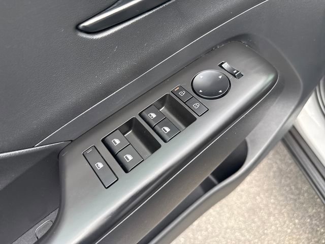 Certified 2024 Hyundai Kona SEL AWD/4WD image 10