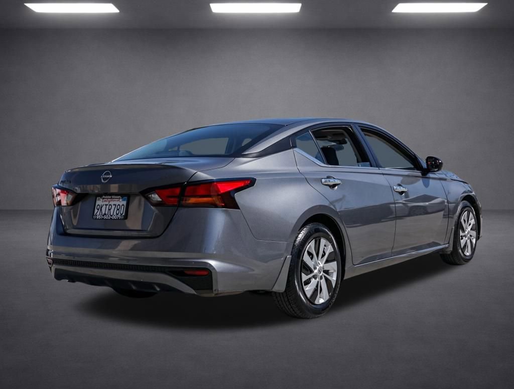 Used 2024 Nissan Altima 2.5 S image 4