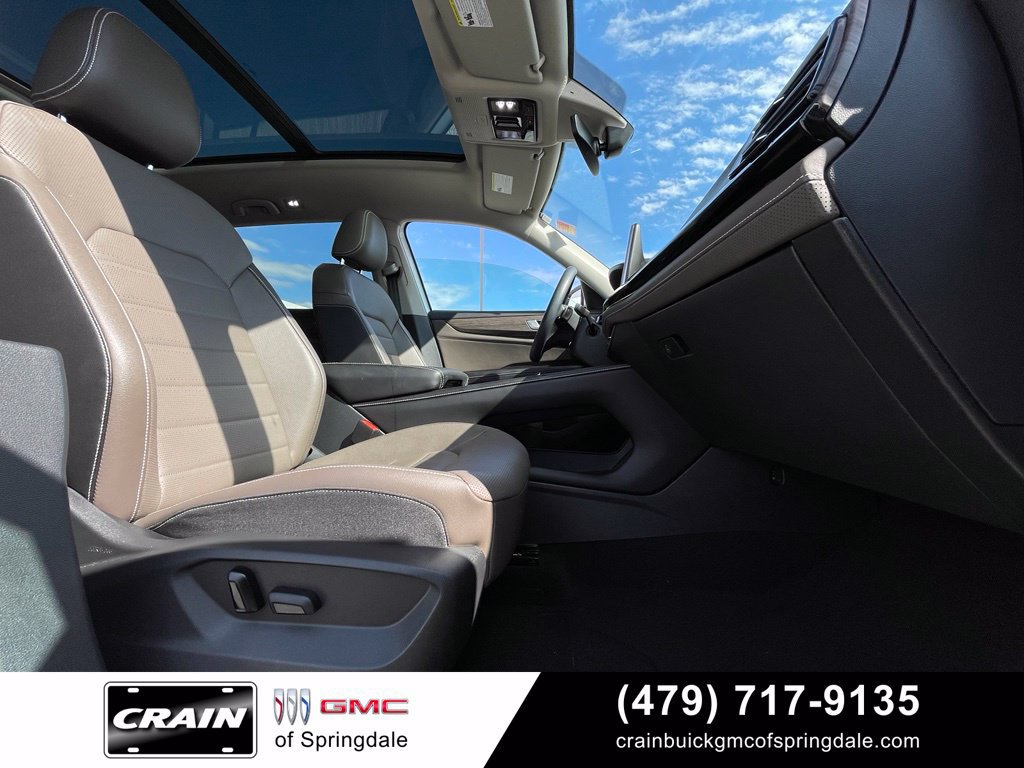 Used 2024 Volkswagen Atlas SEL AWD/4WD image 30