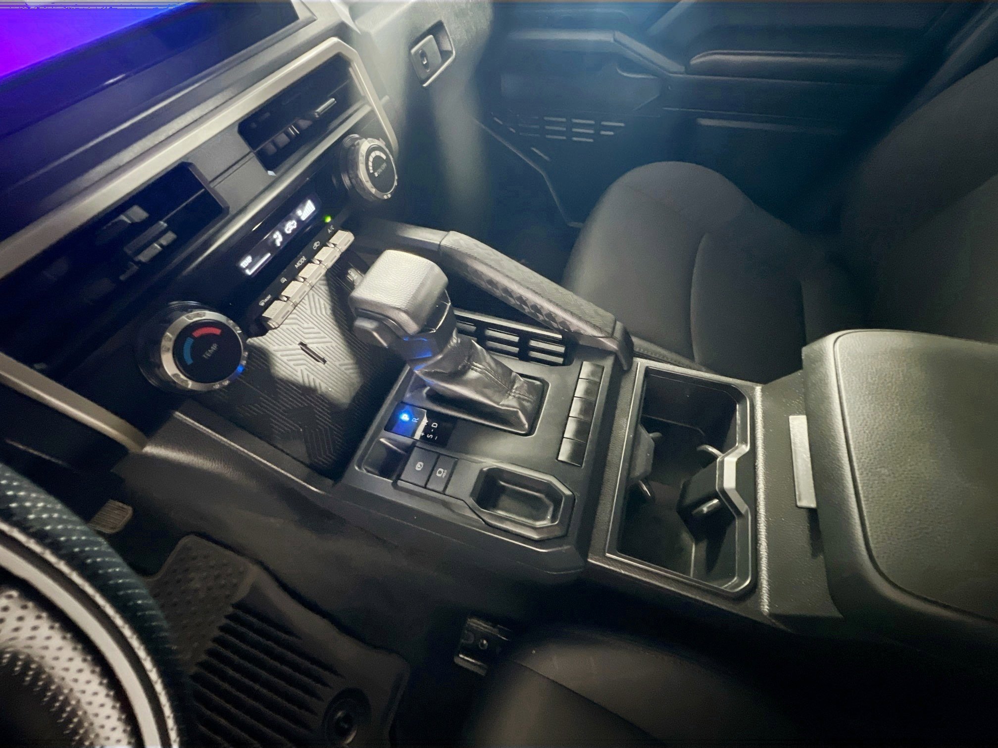 Used 2025 Toyota Tacoma SR w/ SR Upgrade Package image 26