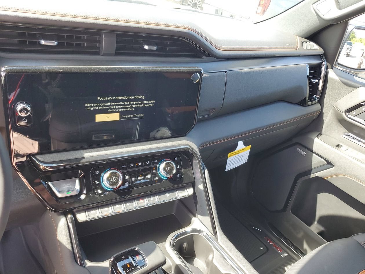 New 2026 GMC Sierra 1500 AT4 w/ AT4 Premium Package AWD/4WD image 28