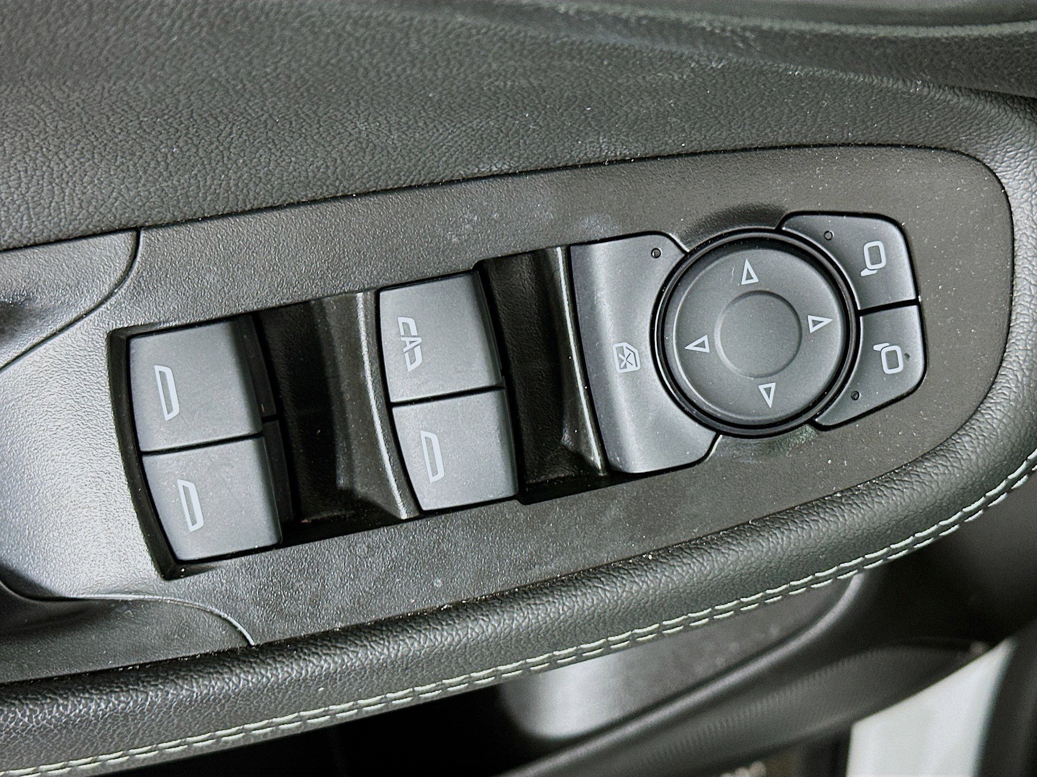 Used 2025 Buick Encore GX Preferred image 15