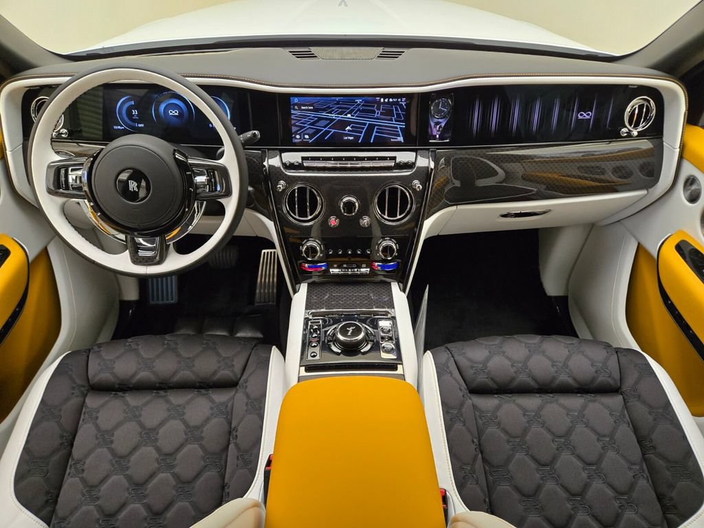 New 2027 Rolls-Royce Cullinan Black Badge AWD/4WD image 4