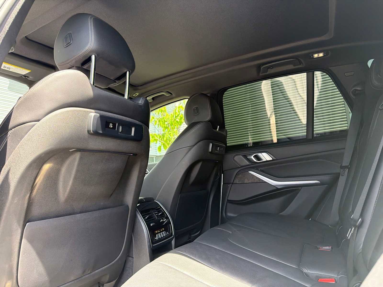 Used 2020 BMW X5 xDrive40i w/ M Sport Package AWD/4WD image 19