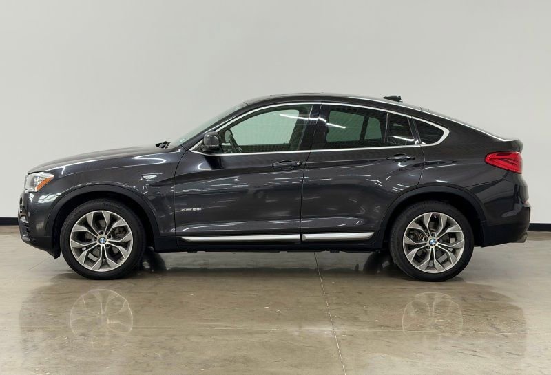 Used 2018 BMW X4 xDrive28i image 4