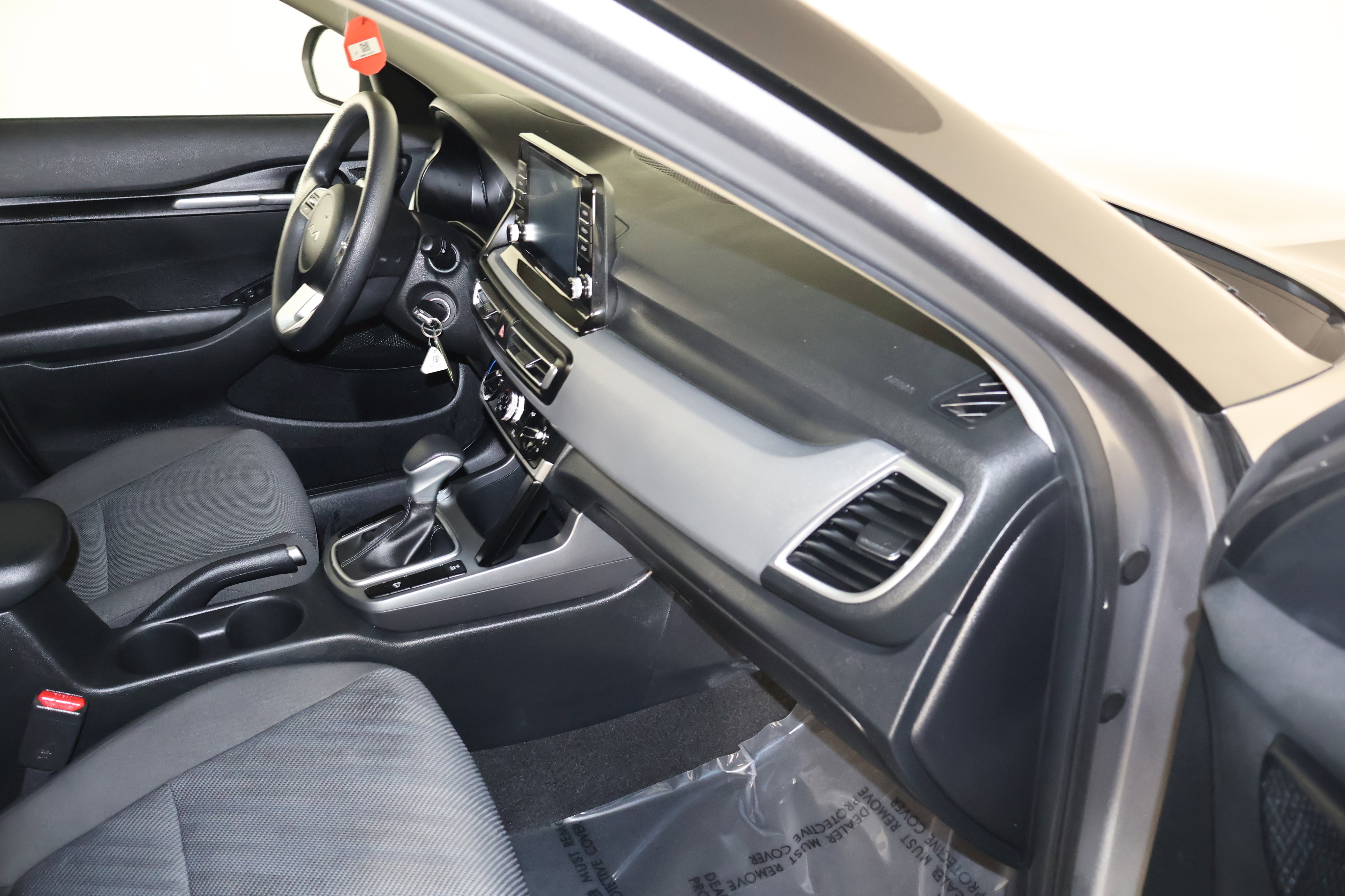 Used 2022 Kia Seltos LX image 41