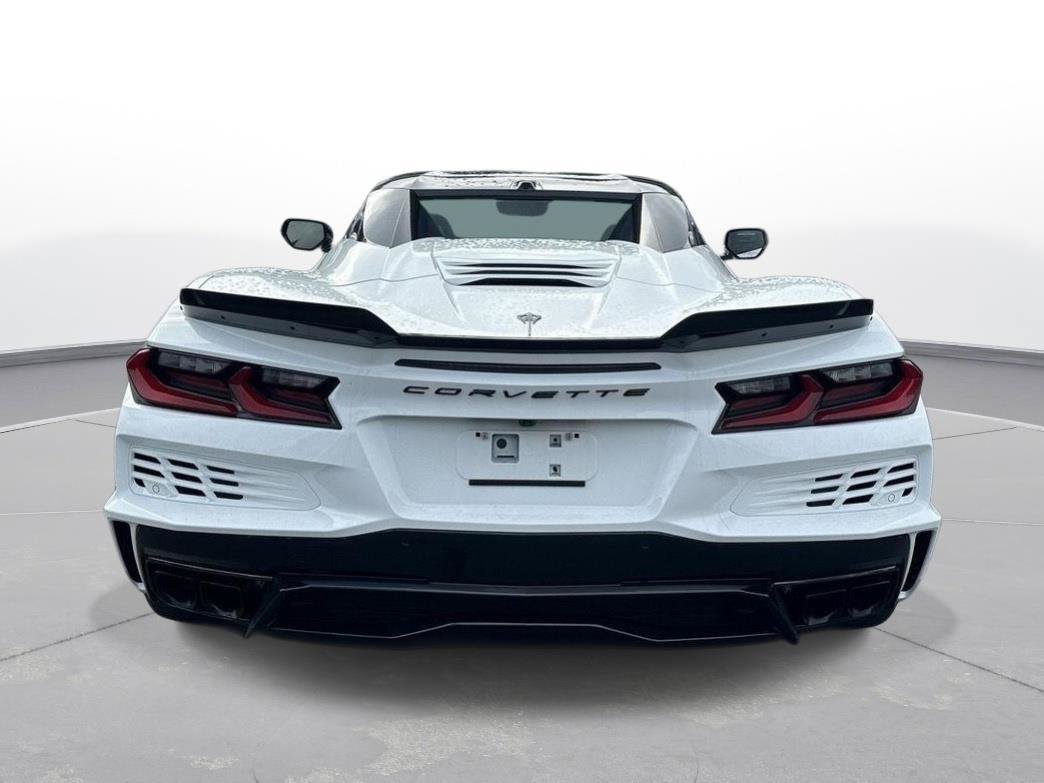 Used 2025 Chevrolet Corvette E-Ray AWD/4WD image 7