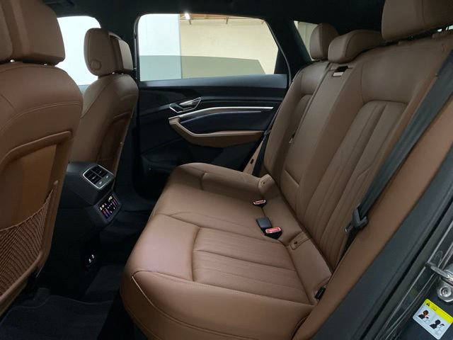 Used 2024 Audi Q8 e-tron Premium Plus w/ Premium Plus Package AWD/4WD image 22