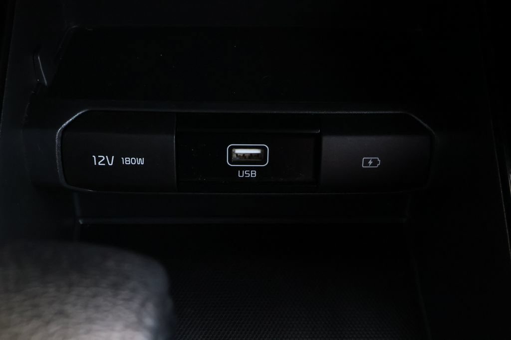 Used 2020 Kia Telluride LX AWD/4WD image 21