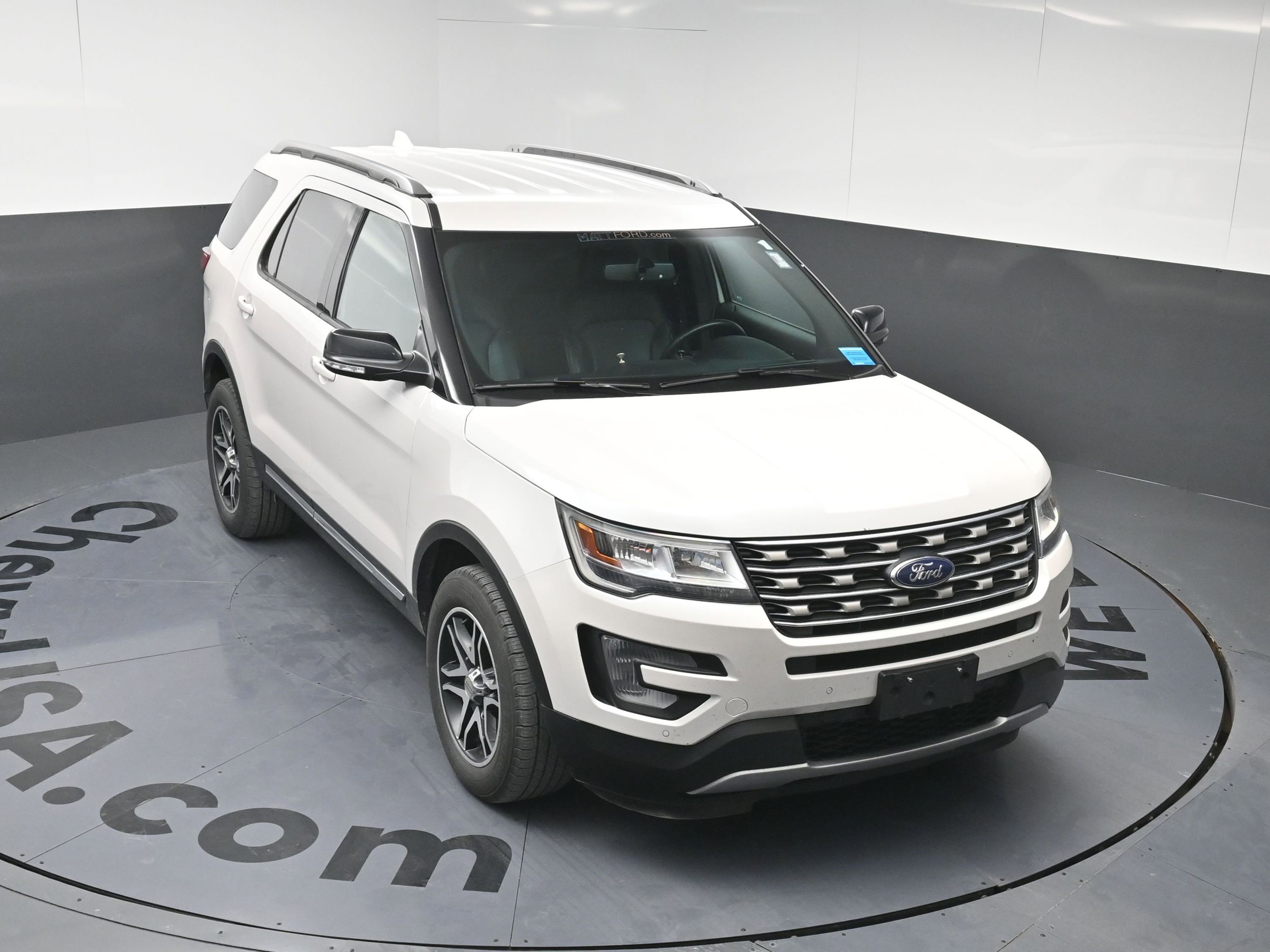 Used 2017 Ford Explorer XLT w/ Equipment Group 202A image 22