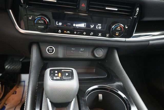 Used 2023 Nissan Rogue SL FWD image 14