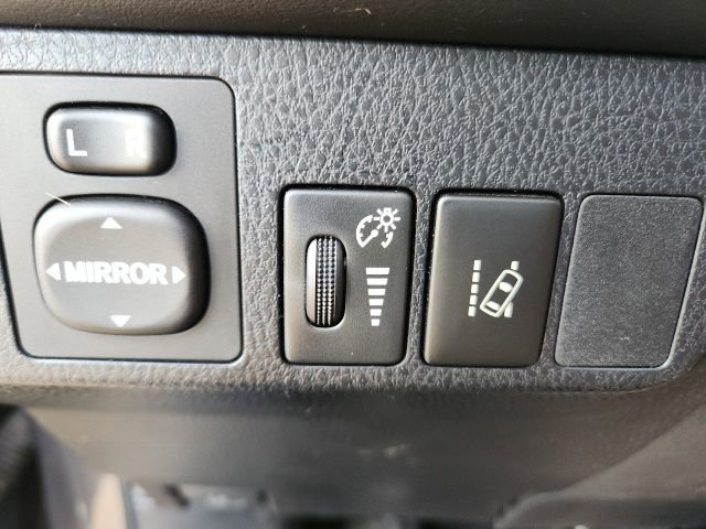 Used 2017 Toyota RAV4 XLE image 16