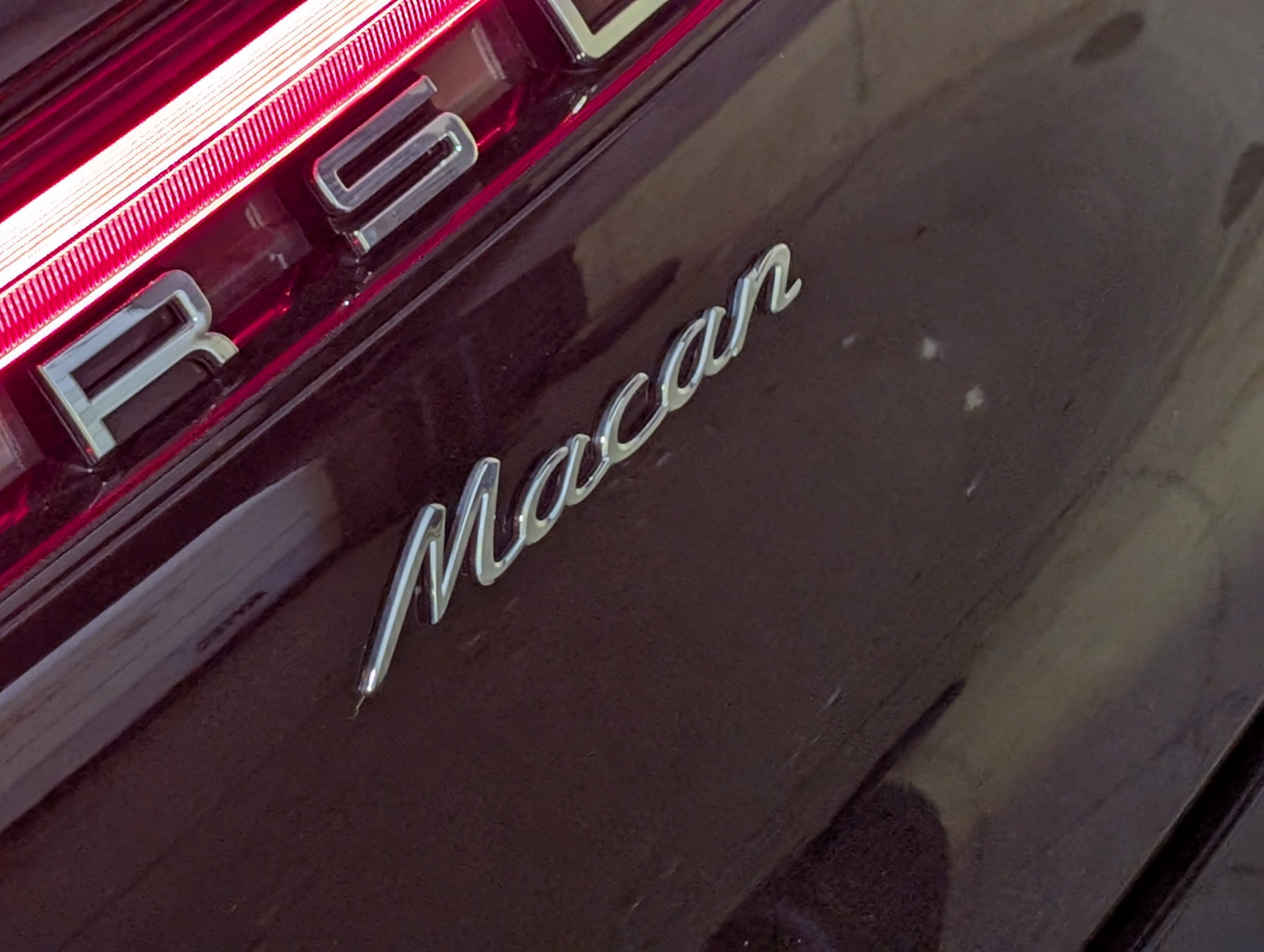 Certified 2026 Porsche Macan AWD/4WD image 54
