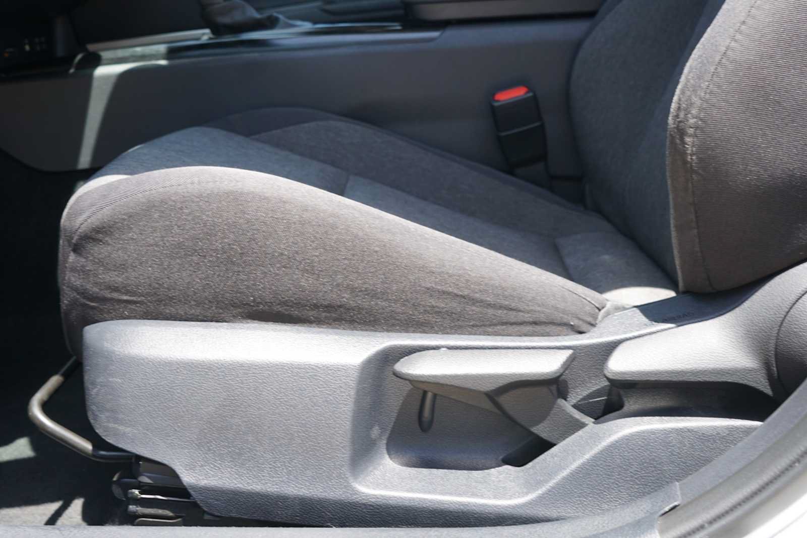 Used 2025 Toyota Camry LE FWD image 19