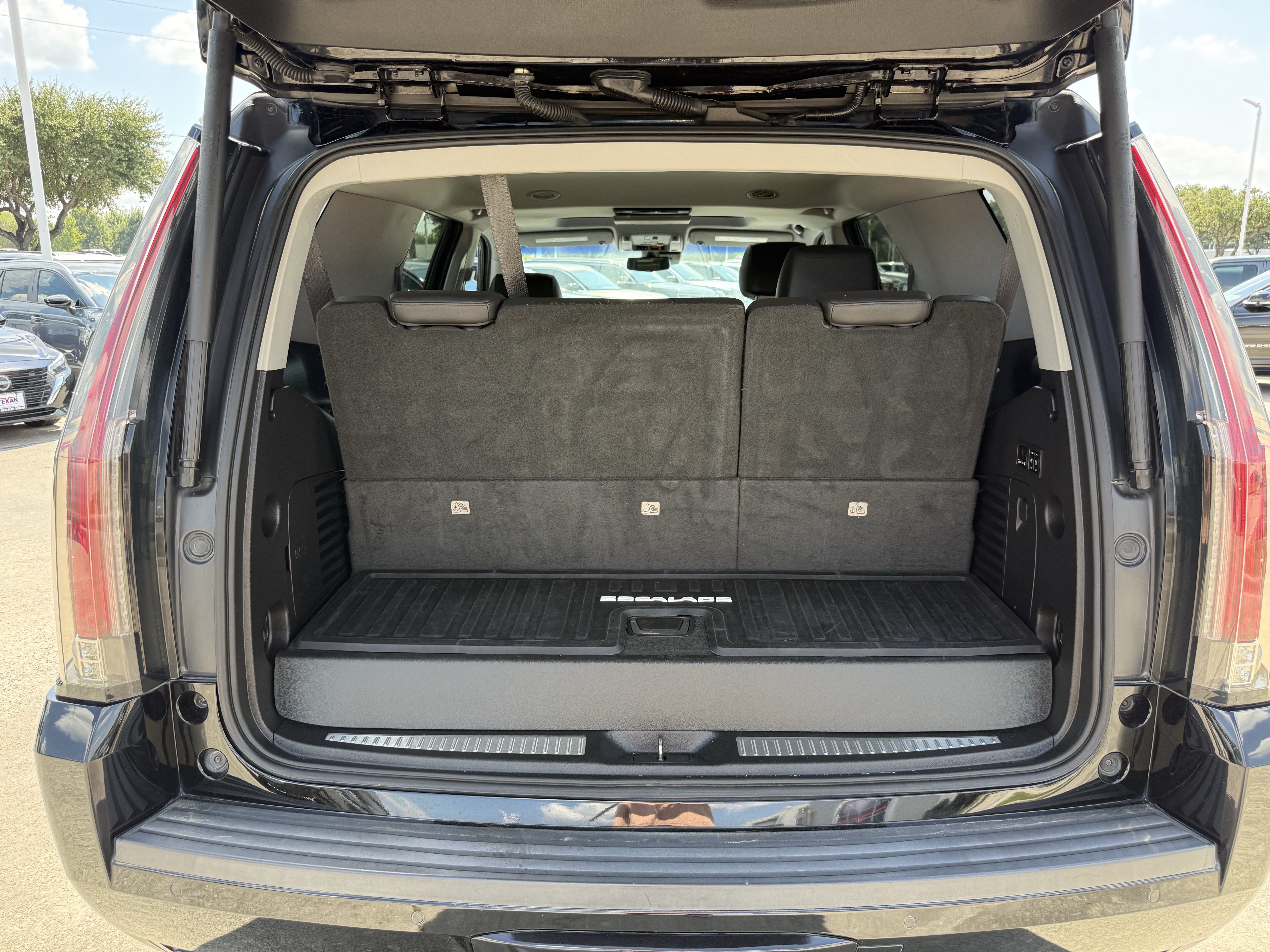 Used 2019 RAM 2500 Laramie AWD/4WD image 32