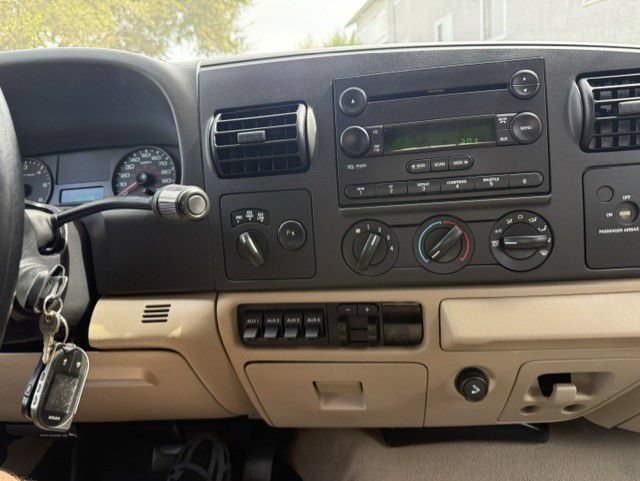 Used 2006 Ford F250 4x4 SuperCab Super Duty image 34