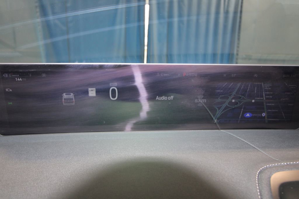 Used 2025 Ford Expedition Platinum w/ Platinum Ultimate Package image 11