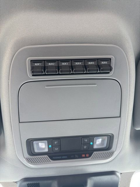 New 2025 Ford F550 4x4 Regular Cab Super Duty image 31