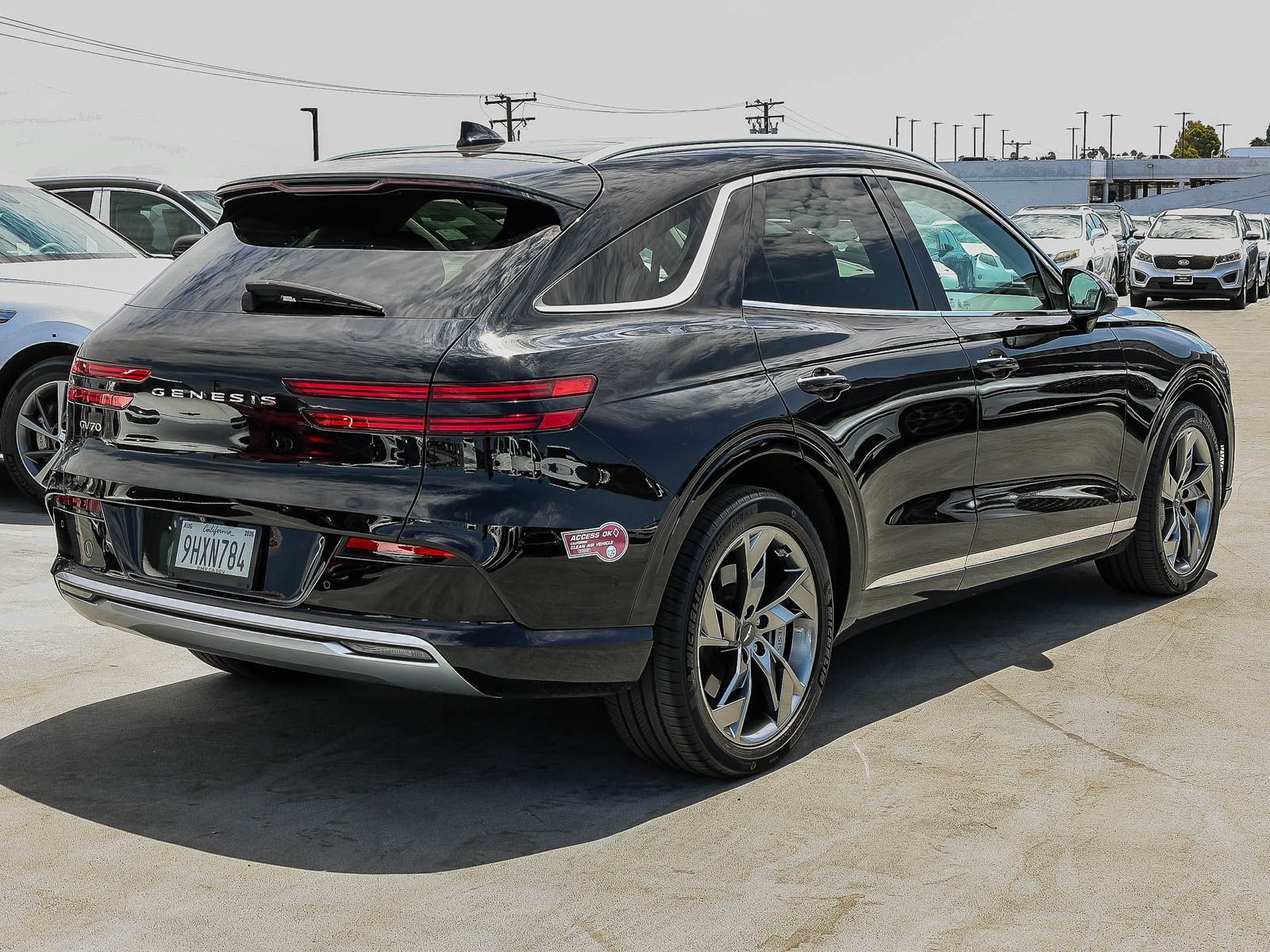 Used 2023 Genesis Electrified GV70 AWD/4WD image 4