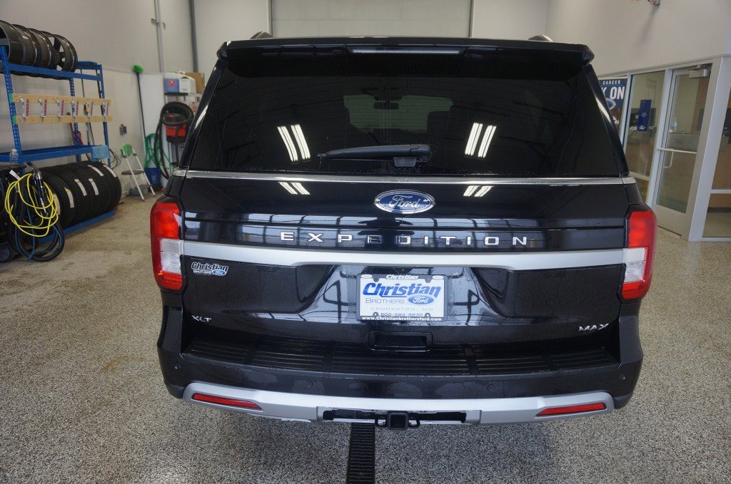 Used 2024 Ford Expedition Max XLT AWD/4WD image 4