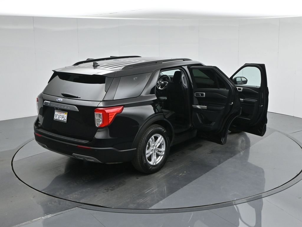 Certified 2022 Ford Explorer XLT w/ Equipment Group 202A image 39