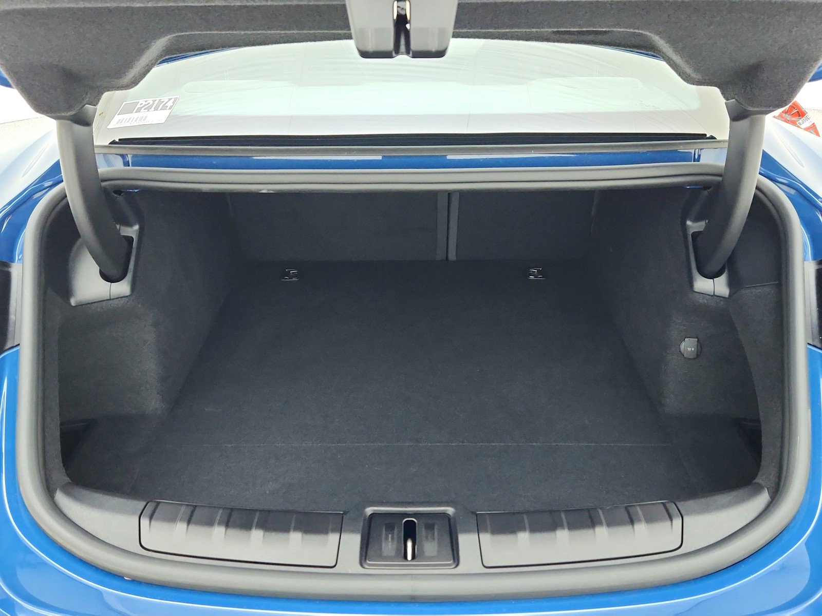 Used 2023 Porsche Taycan RWD image 32