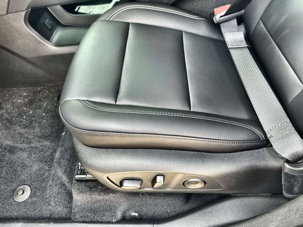 New 2026 GMC Acadia Elevation w/ Elevation Premium Package FWD image 25