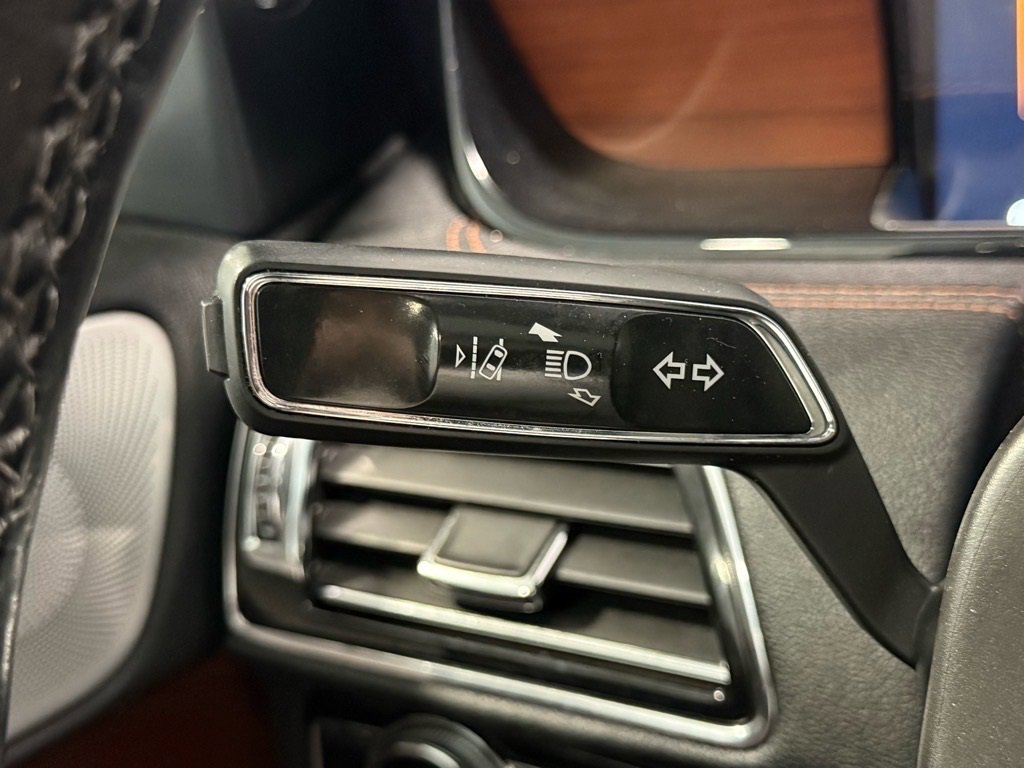 Used 2020 Lincoln Navigator Reserve w/ Luxury Package image 23