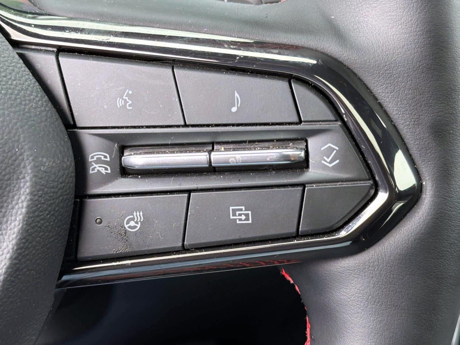 Used 2026 Chevrolet Traverse RS w/ LPO, Floor Liner Package AWD/4WD image 25