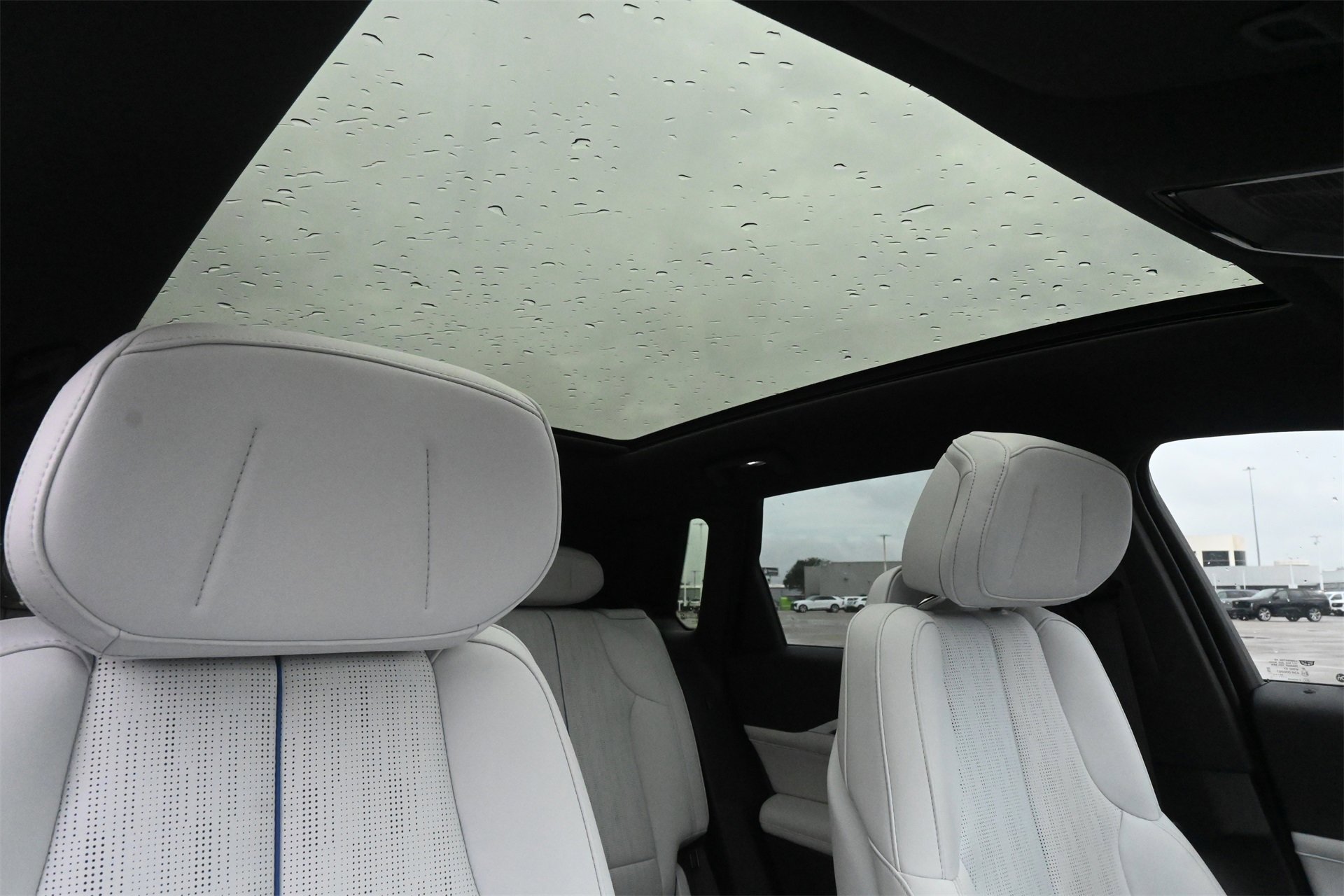 Certified 2024 Cadillac Lyriq Luxury image 26