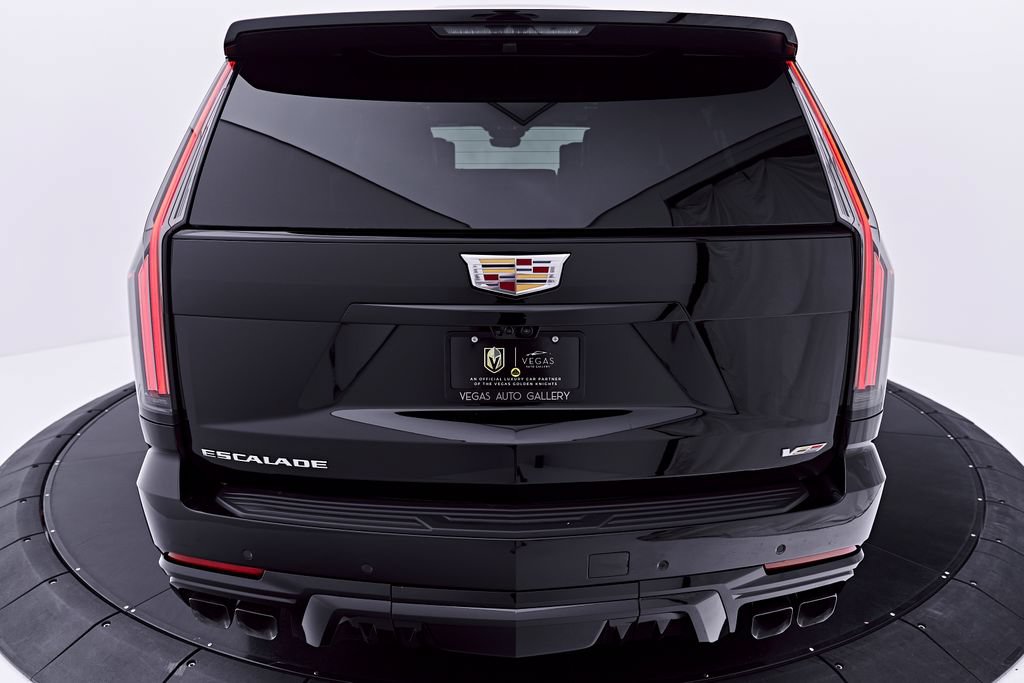 Used 2026 Cadillac Escalade ESV V AWD/4WD image 21