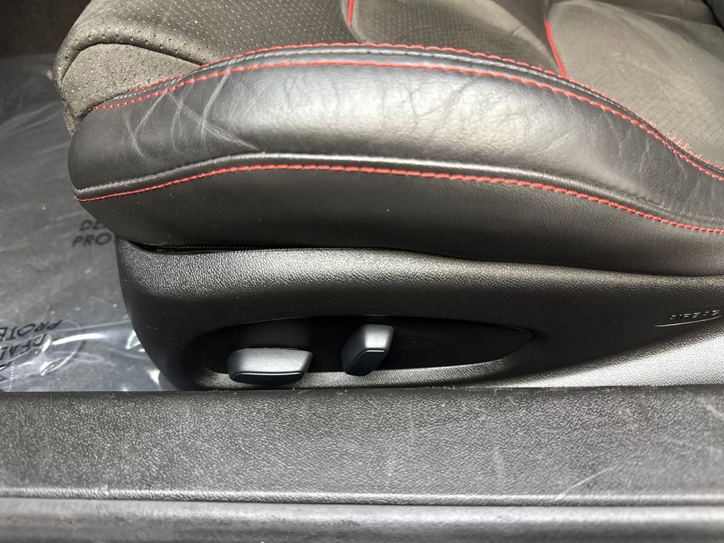 Used 2018 Chevrolet Camaro ZL1 RWD image 30