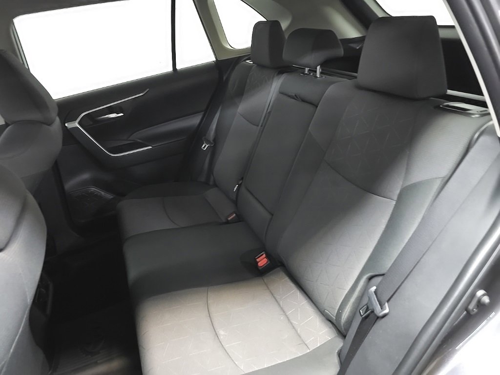 Used 2024 Toyota RAV4 XLE image 31