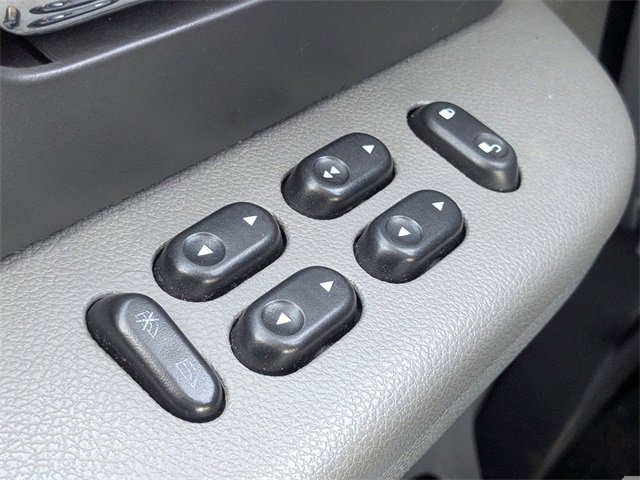 Used 2005 Ford Expedition XLS image 23