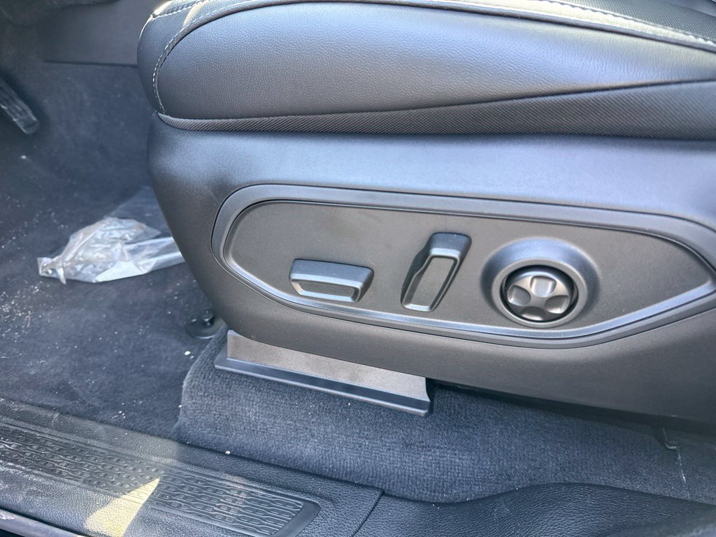 New 2027 Jeep Grand Cherokee L Limited AWD/4WD image 32