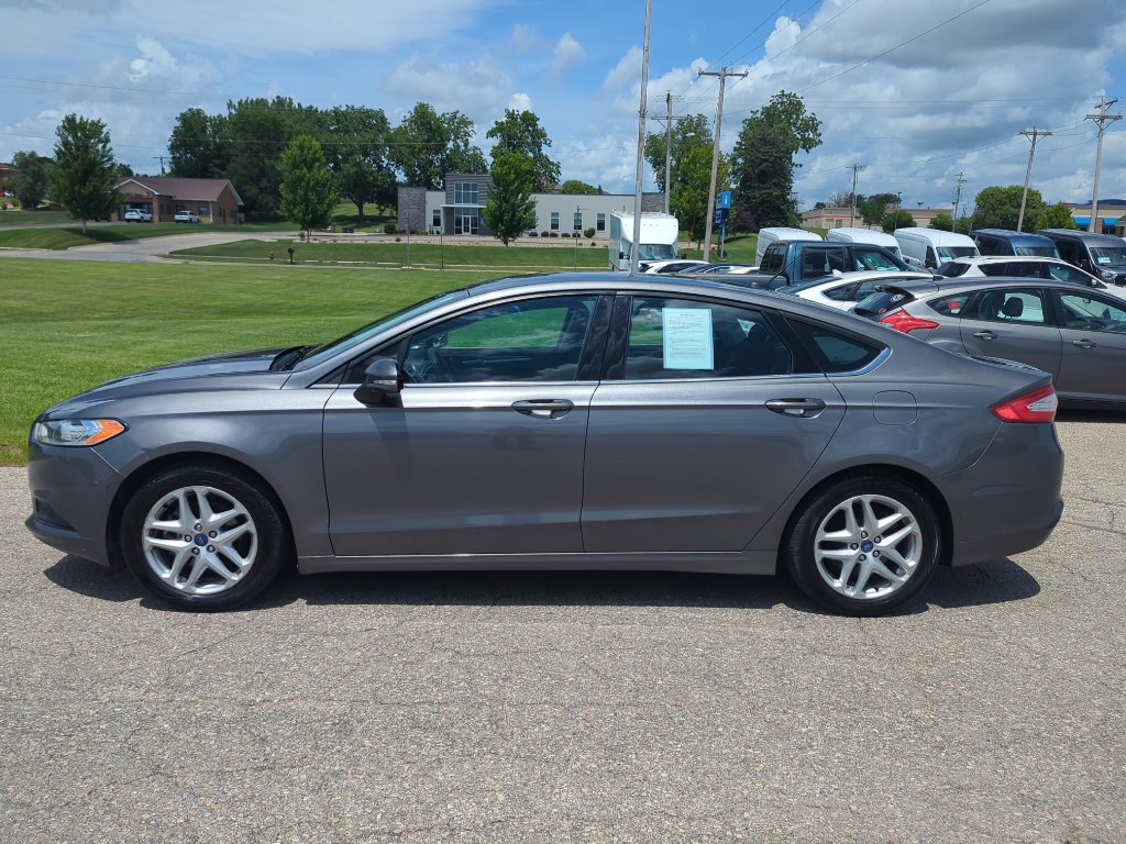 Used 2014 Ford Fusion SE image 4