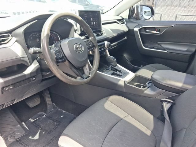 Used 2023 Toyota RAV4 XLE w/ Convenience Package FWD image 10