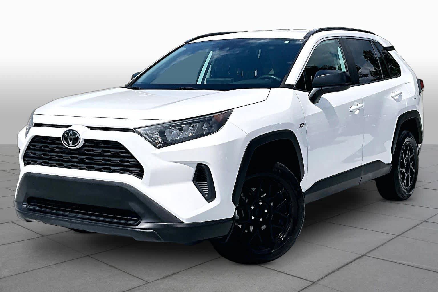 Used 2021 Toyota RAV4 LE FWD video 1