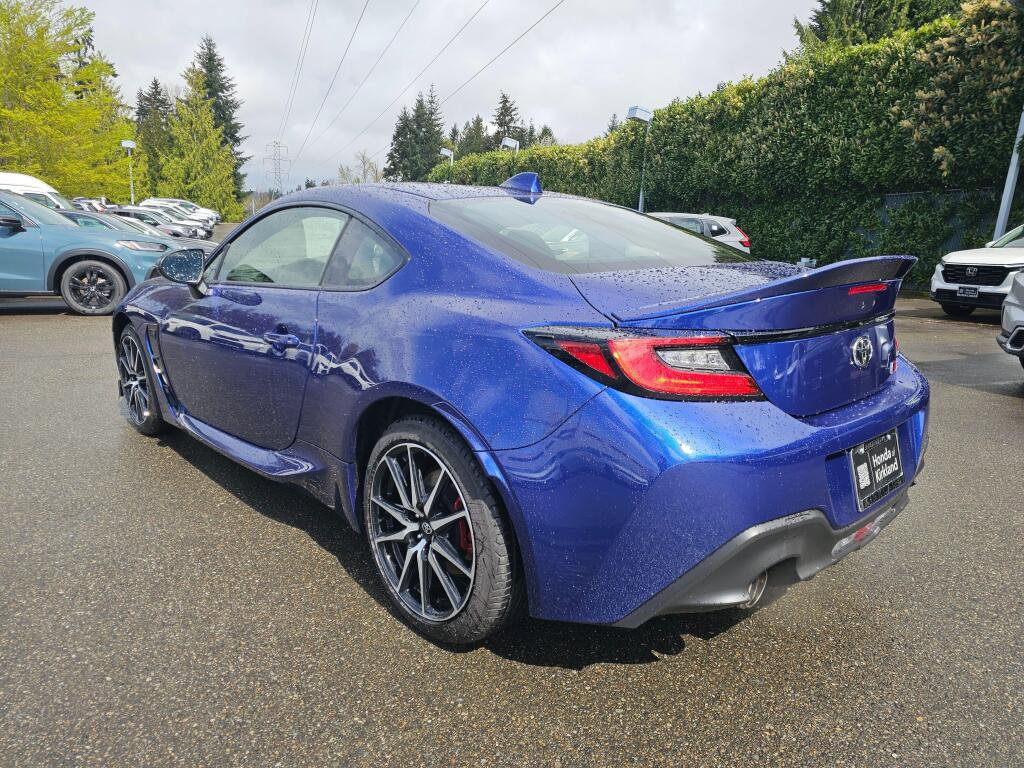 Used 2025 Toyota GR86 w/ ALL Weather Mat Package (TMS) RWD image 5
