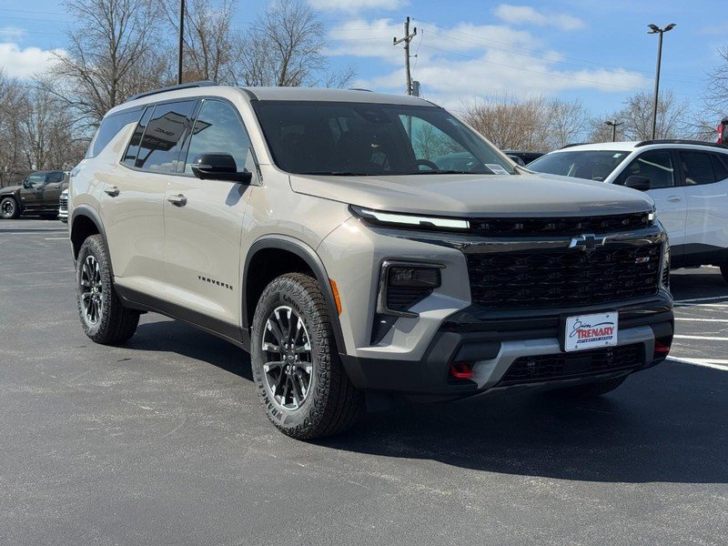 New 2026 Chevrolet Traverse Z71 w/ Driver Confidence Package image 2