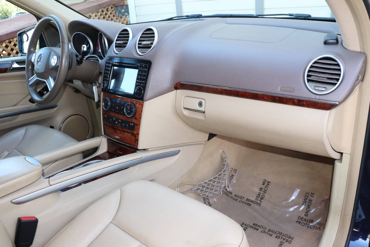 Used 2012 Mercedes-Benz GL 450 4MATIC image 34