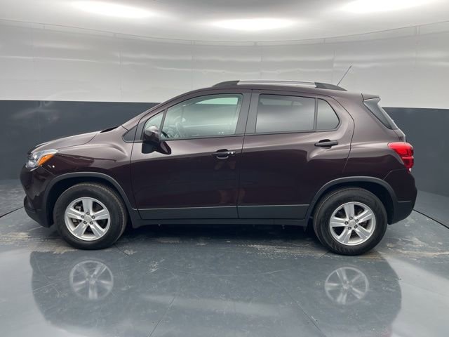 Used 2022 Chevrolet Trax LT w/ LT Convenience Package image 4