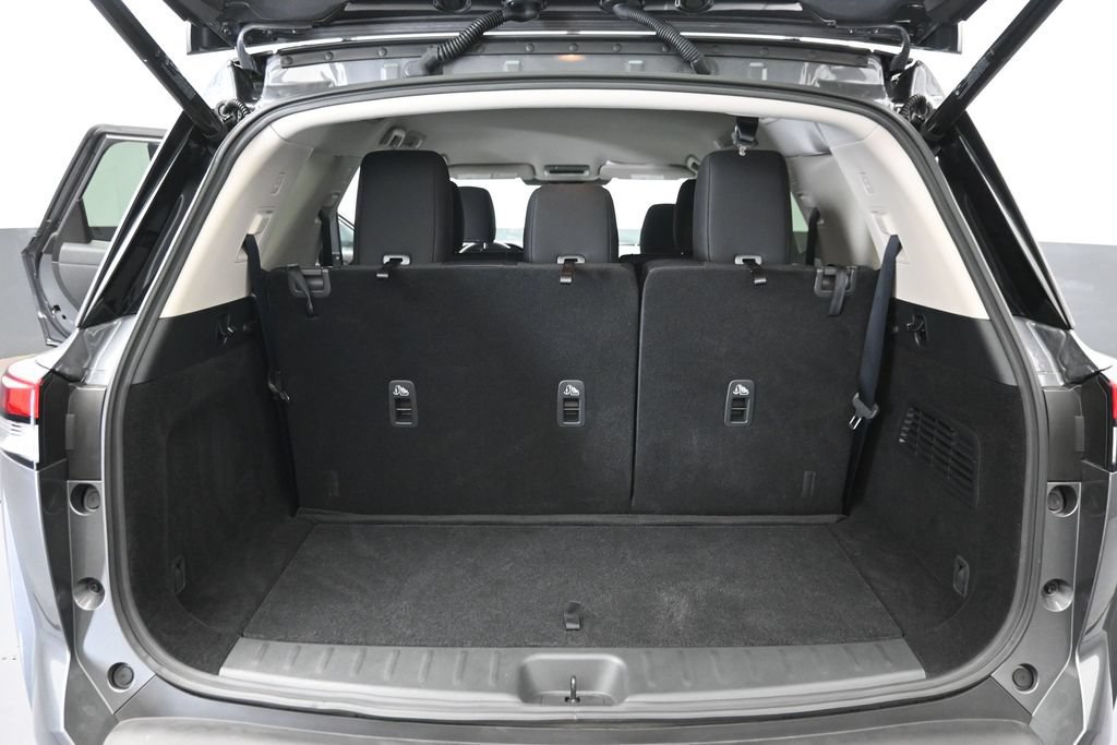 Used 2025 Nissan Pathfinder SV AWD/4WD image 29