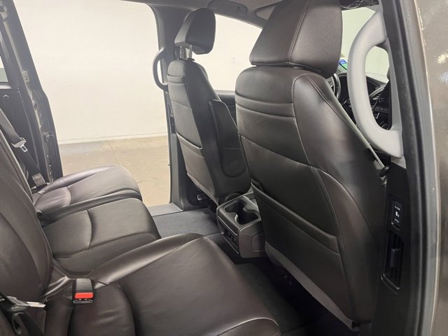 Used 2018 Honda Odyssey Touring image 13