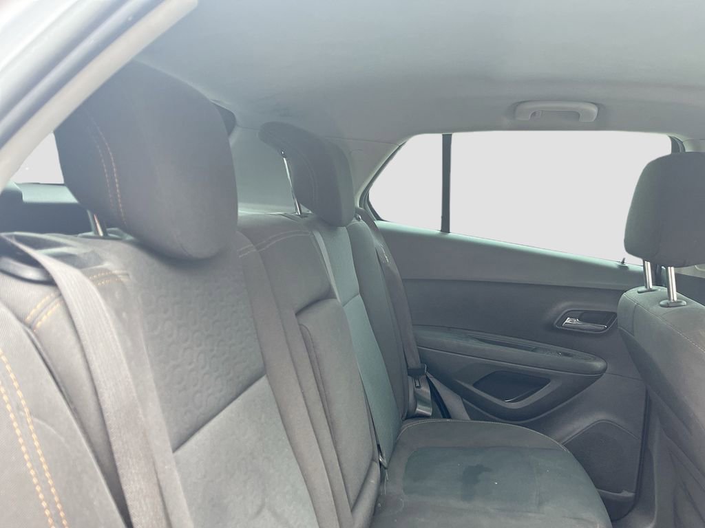 Used 2020 Chevrolet Trax LS FWD image 24