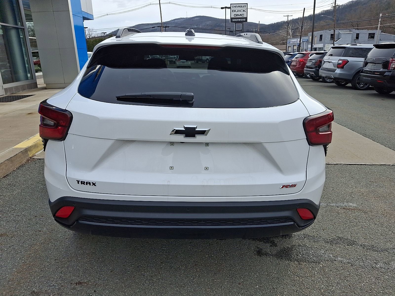 New 2026 Chevrolet Trax RS w/ Driver Confidence Package FWD image 5